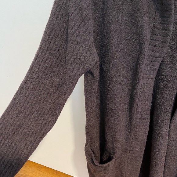 EUC Barefoot Dreams CozyChic Lite Relaxed Hooded Cardigan- SIZE SMALL - Picture 4 of 10